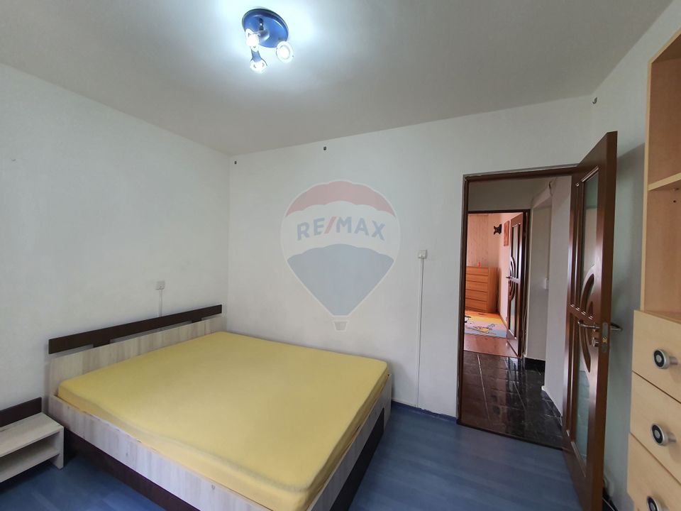 Apartament cu 3 camere de închiriat în zona Nord, etajul 2