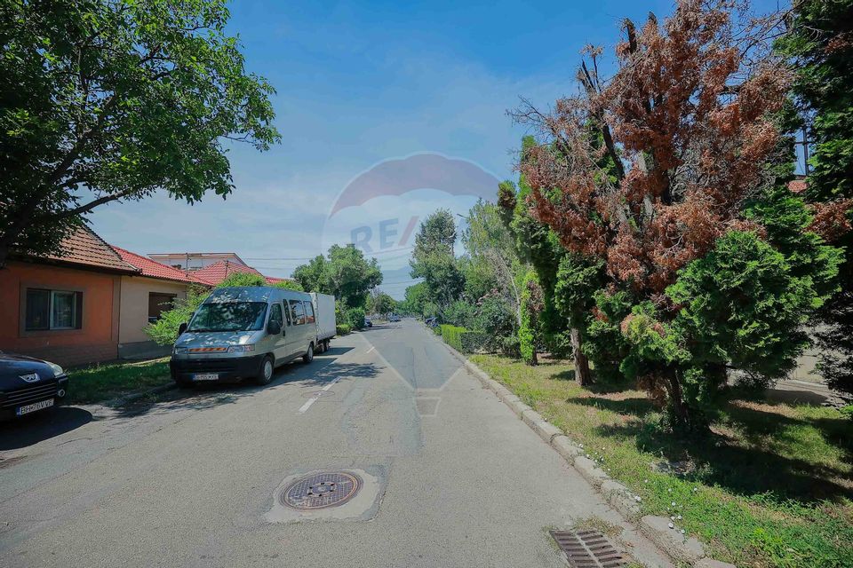 Casă cu 5 camere,489 mp teren de vânzare, în zona Ioșia, Prima Shops