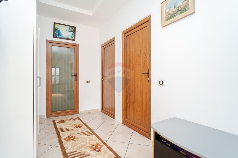 4 room House / Villa for sale