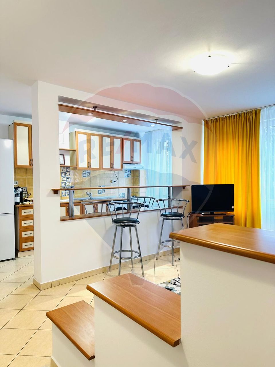 2 room Apartment for rent, Unirii area