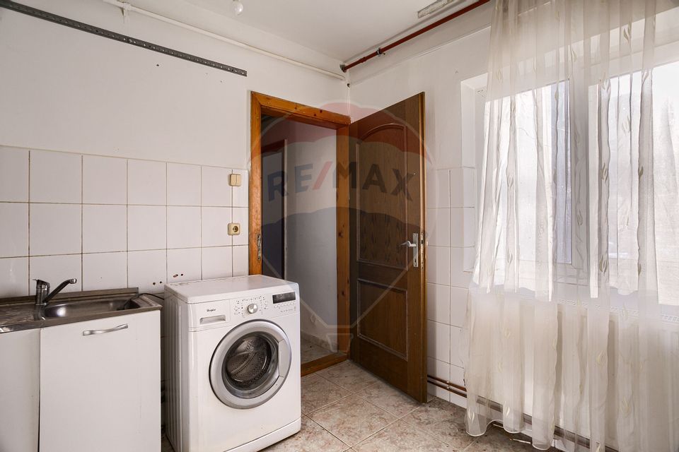 Apartament 3 camere de vânzare parter, pe Calea Aurel Vlaicu