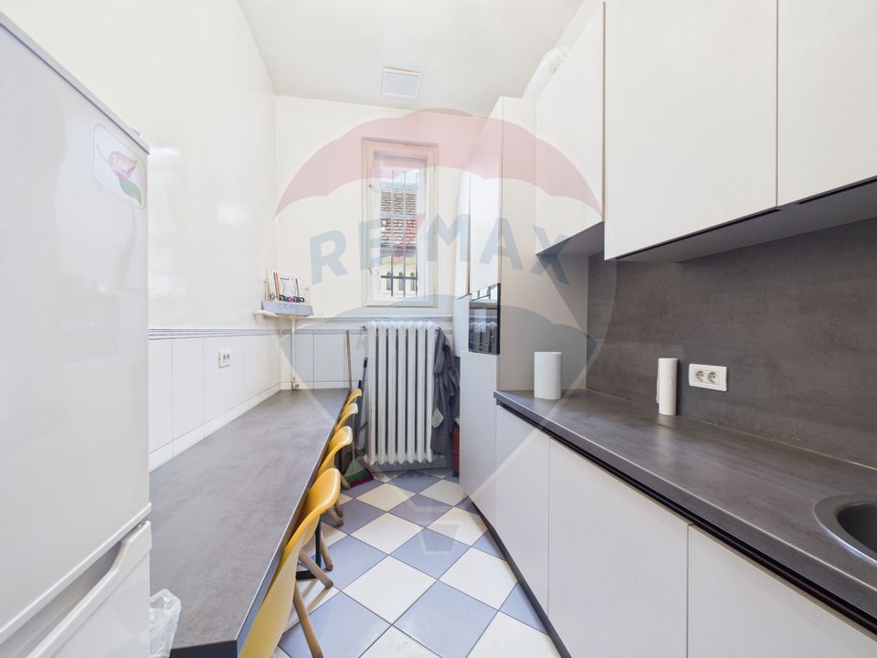 14 room House / Villa for rent, Dacia area