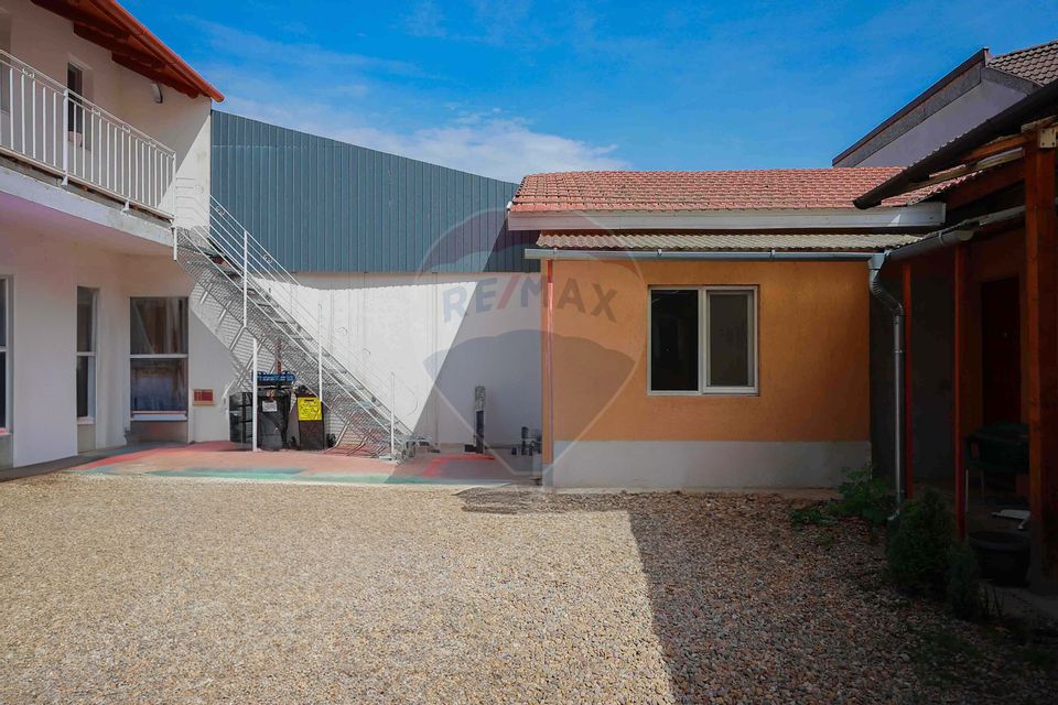 Apartament cu 2 camere de vânzare în zona Decebal, curte comună