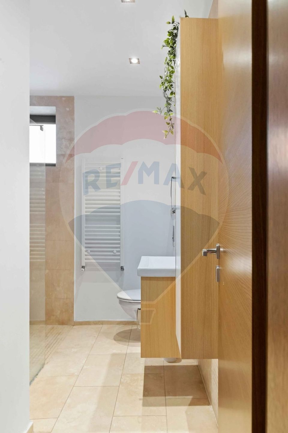 3 room Apartment for rent, P-ta Sfintii Voievozi area