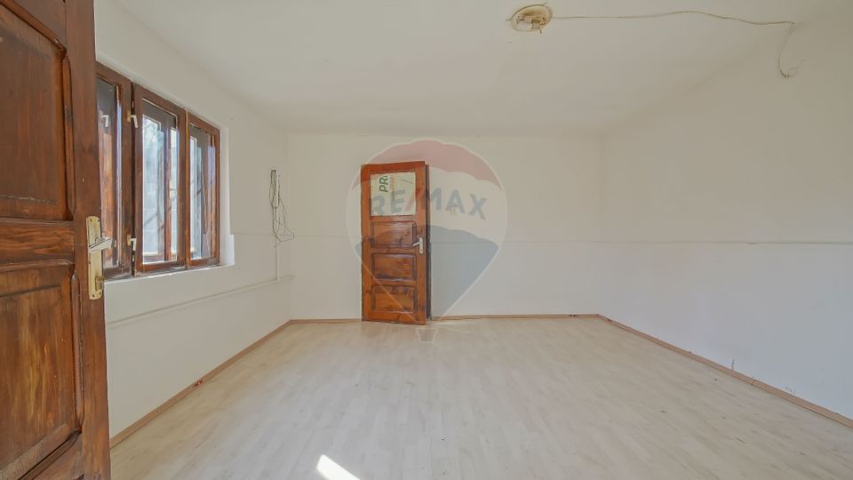 Casă cu 5 camere de vânzare Sacele cartier Satulung