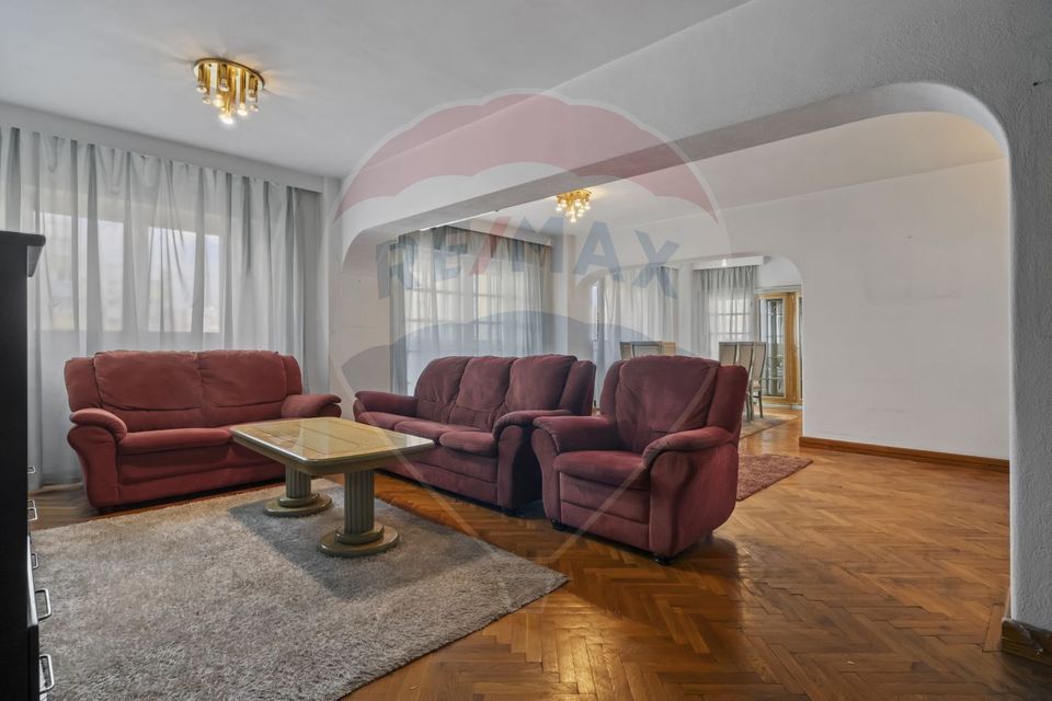 Apartament cu 5 camere de închiriat-Calea 13 septembrie.
