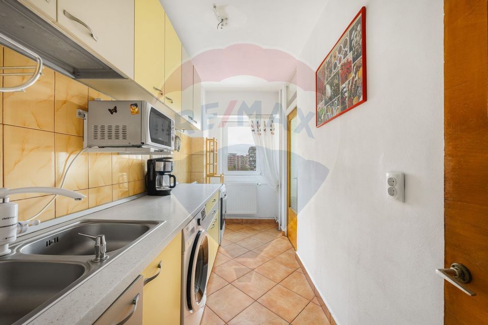 Garsoniera decomandata - Motoc 9 -  13 Septembrie