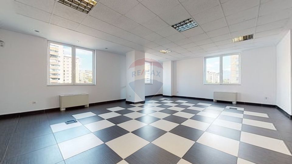 121sq.m Office Space for rent, Central area