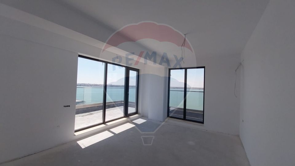 Penthouse de vanzare in Statiunea Mamaia lift privat