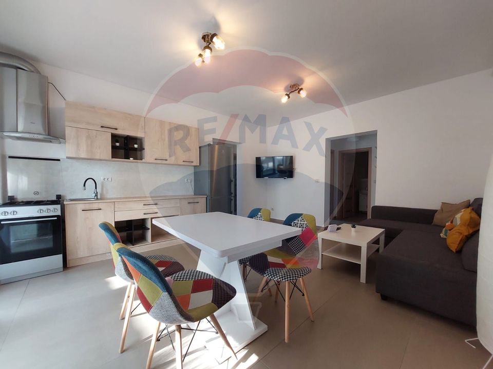 Apartament cu 3 camere si loc de parcare  la Uta