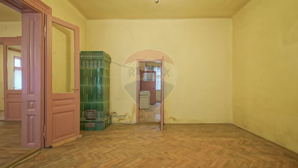 10 room House / Villa for sale, Brasovul Vechi area