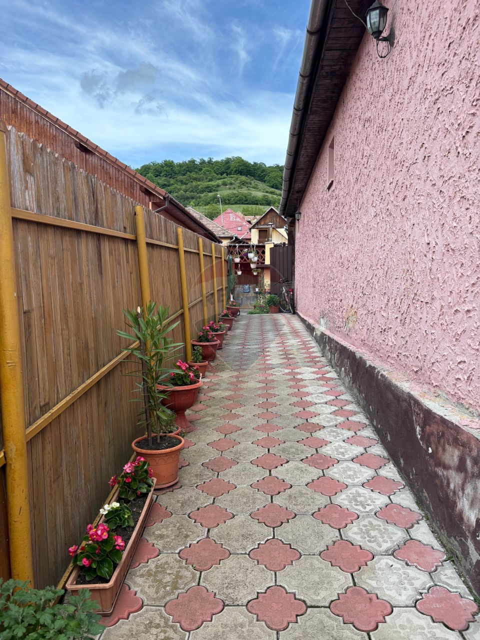 Casă in zona Mosnei, Str. Stejarului,  la cheie