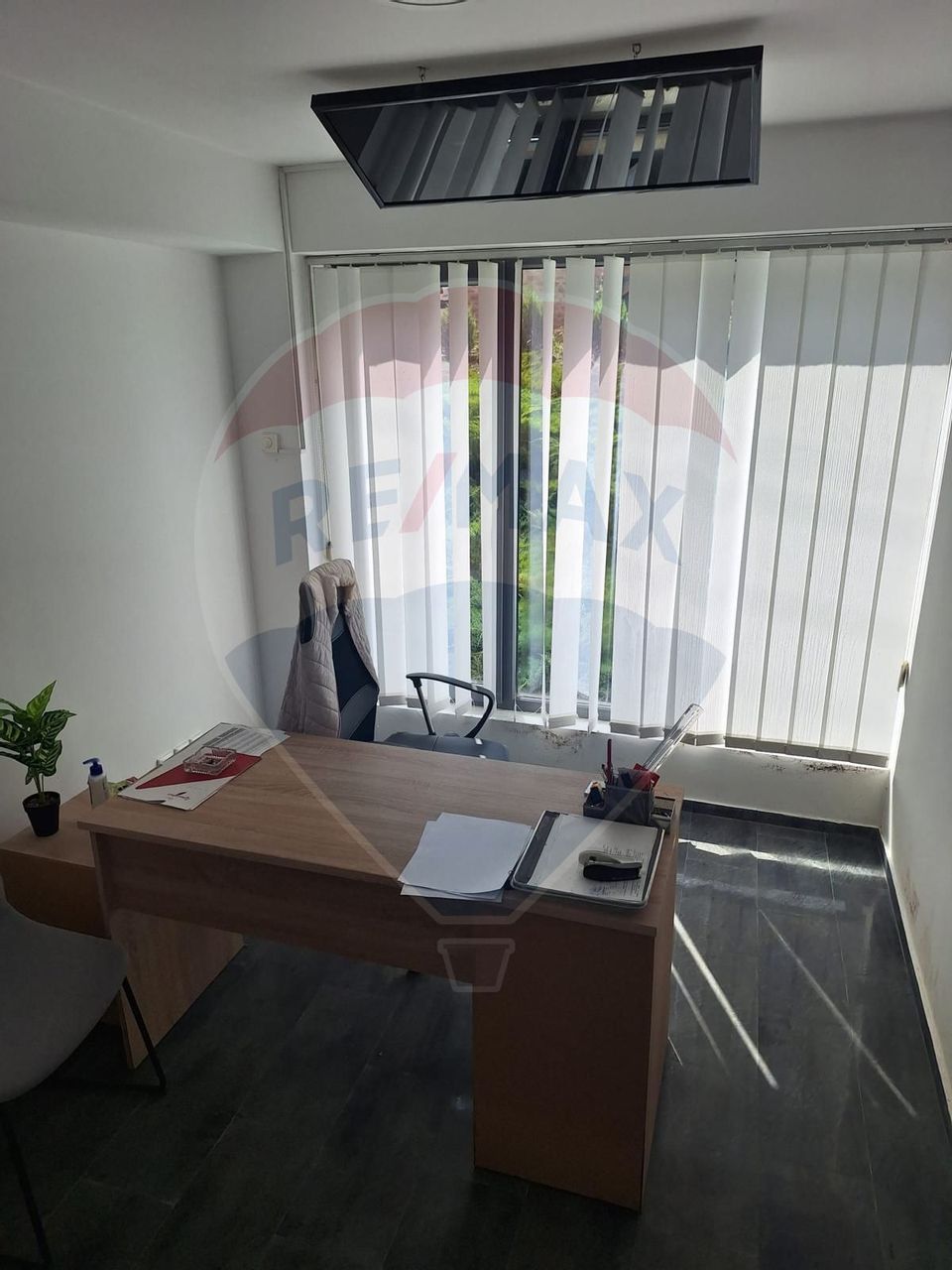 70sq.m Office Space for rent, Andrei Muresanu area