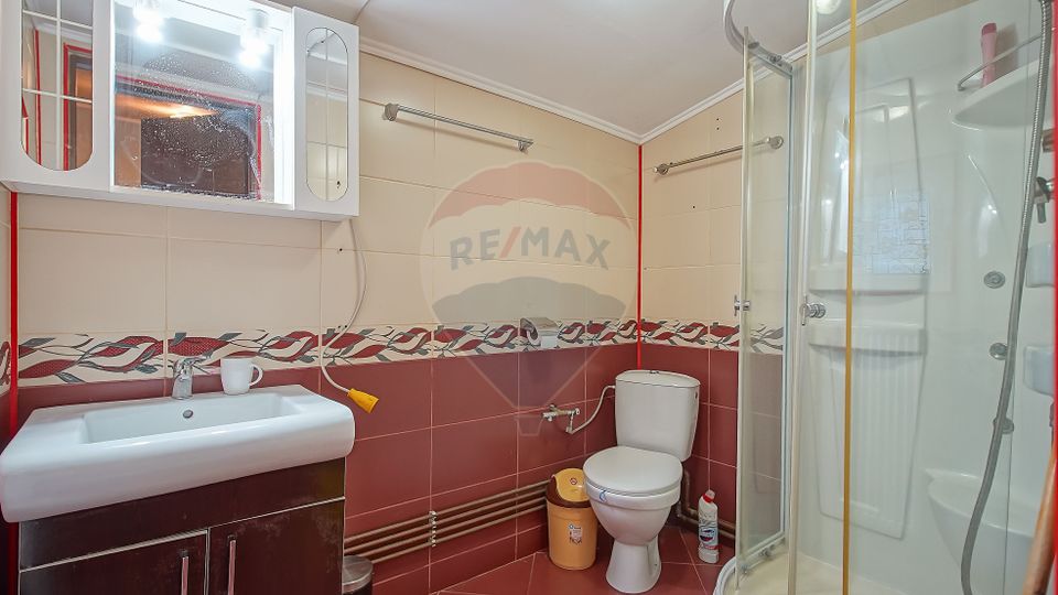 Casă cu 6 camere de vânzare în Azuga, Comision 0%!