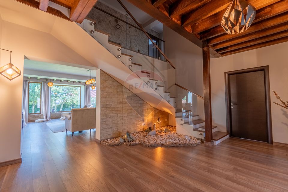 Proprietate exclusivista de vanzare: 2 case | 9 camere | 2000 mp teren