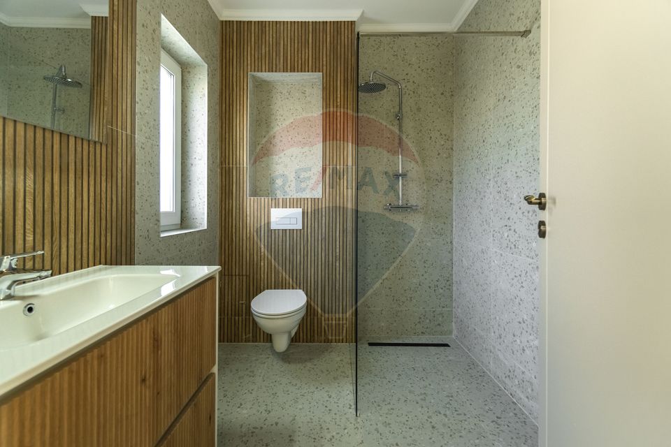 5 room House / Villa for sale