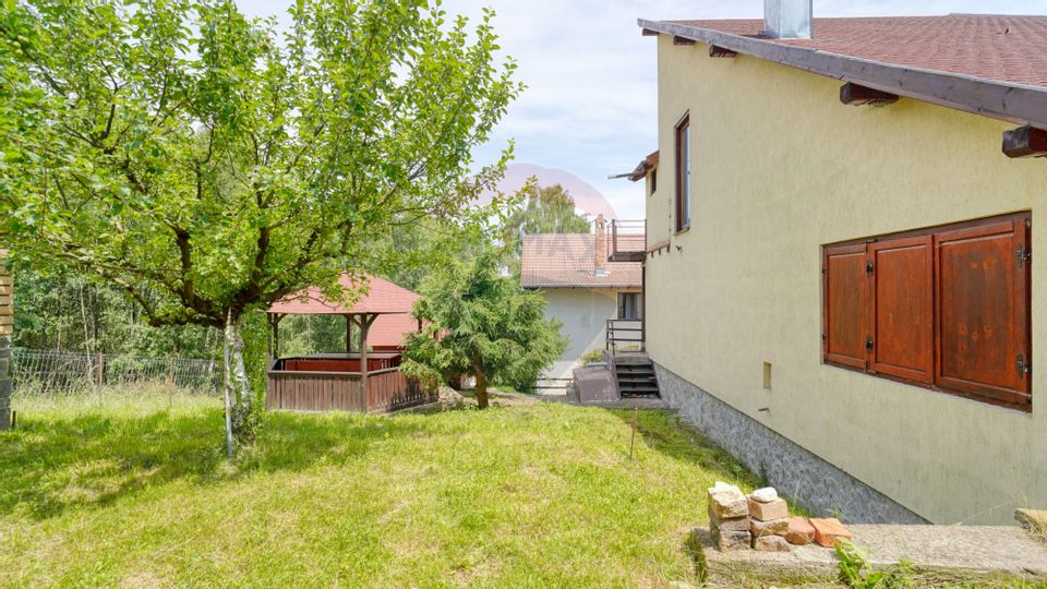 Casă / Vilă  de vacanță ideală în satul Drumul Carului, zona Moieciu