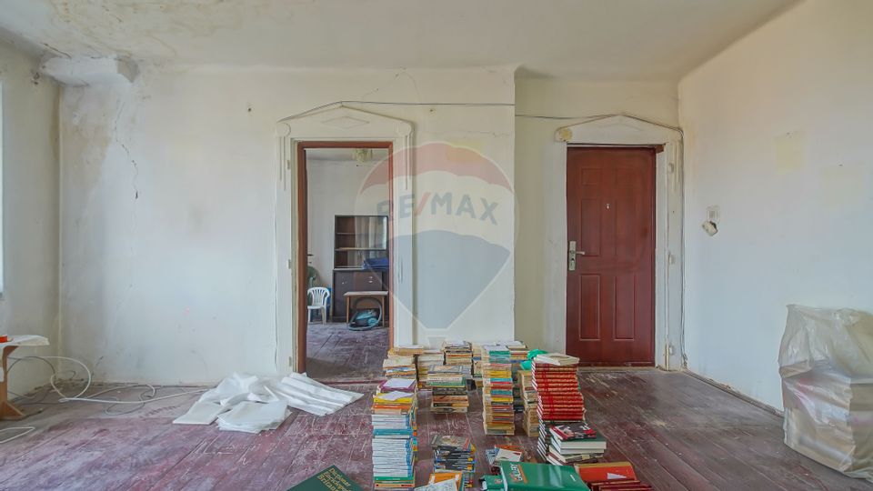 5 room Apartment for sale, Central area