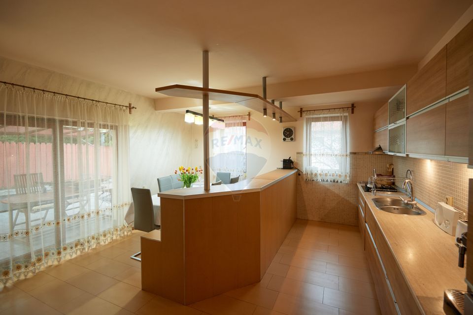 5 room House / Villa for sale, Campului area