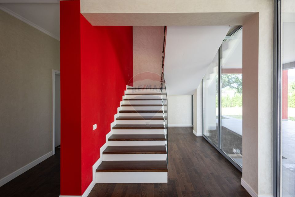 5 room House / Villa for sale