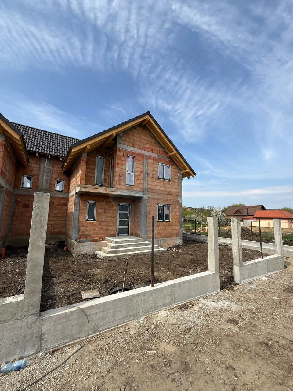 5 room House / Villa for sale