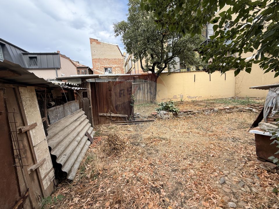 Teren Craiova Ultracentral 479mp