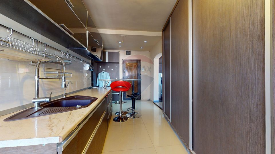 Apartament spațios și modern de vânzare pe Bulevardul Vlahuța, Brașov