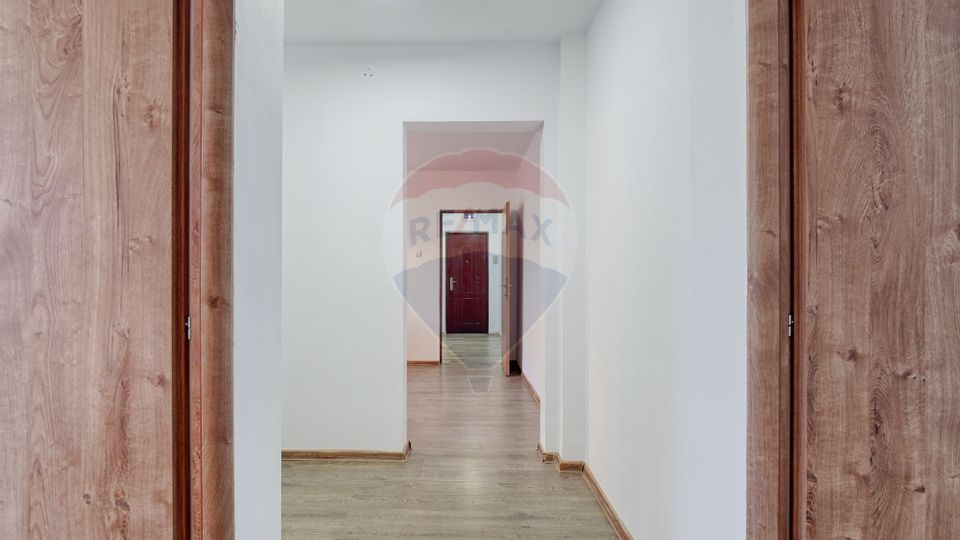 Apartament cu 3 camere de închiriat B-dul Victoriei