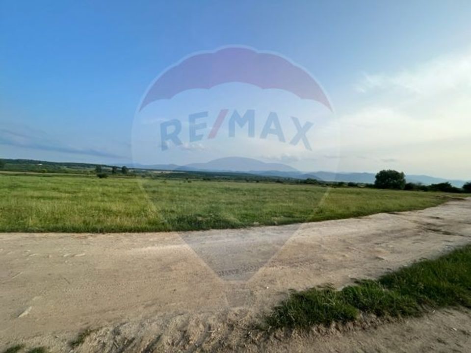 Land 7,600sqm Sibiu / Fundatura Zavoi