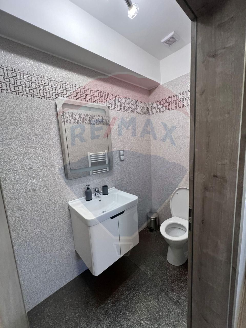 Apartament de 2 camere, mobilat modern, Bulevardul Mihai Viteazul