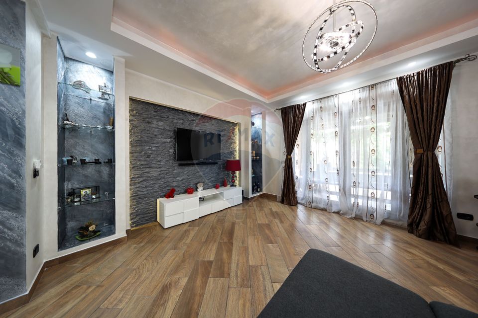 Conac, proprietate unica, in mijlocul naturii, Sacele!