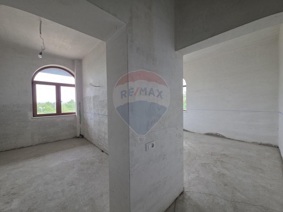 De vânzare proprietate unicat în Sascut - Bacău