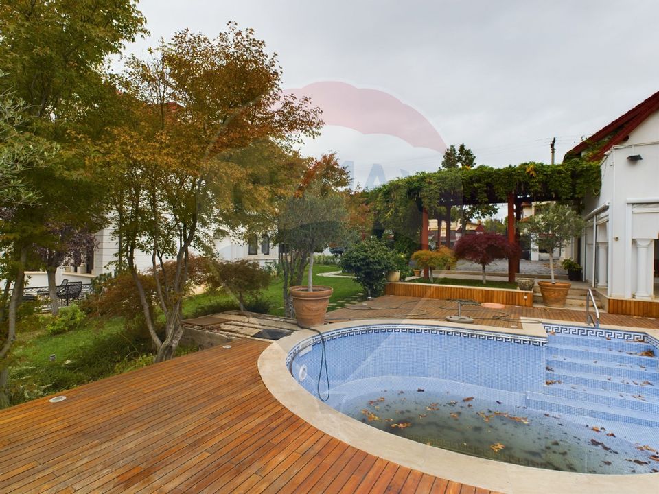 Vila de lux pe malul lacului Balotesti