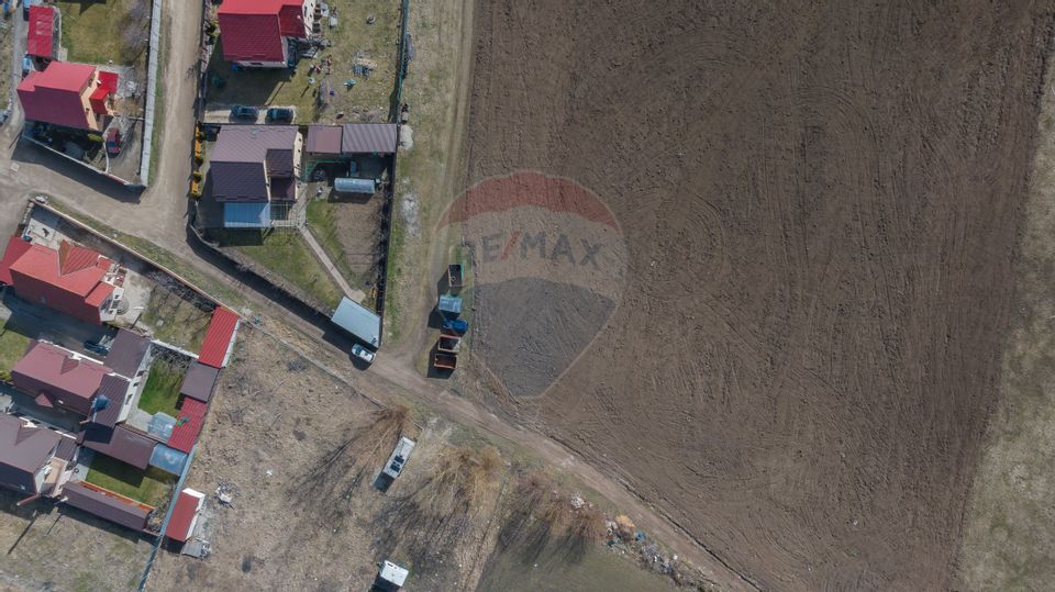 Comision 0 %! Teren intravilan de vânzare, Bod!