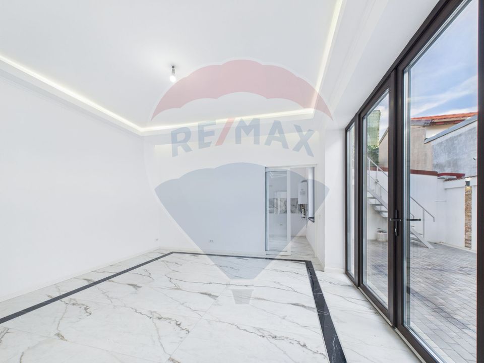 Casă individuala cu curte, Rahova - Amurgului