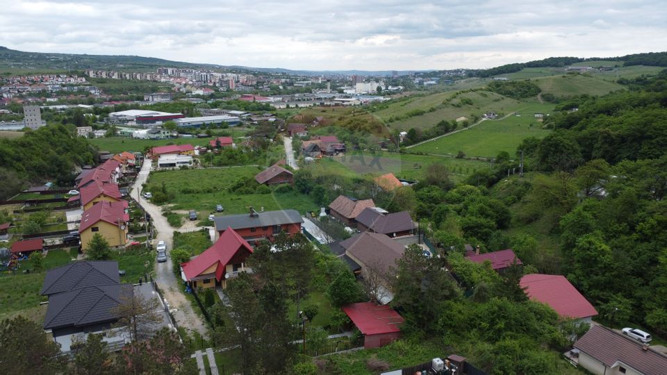 Casă 4 camere în Baciu - Cheile Baciului