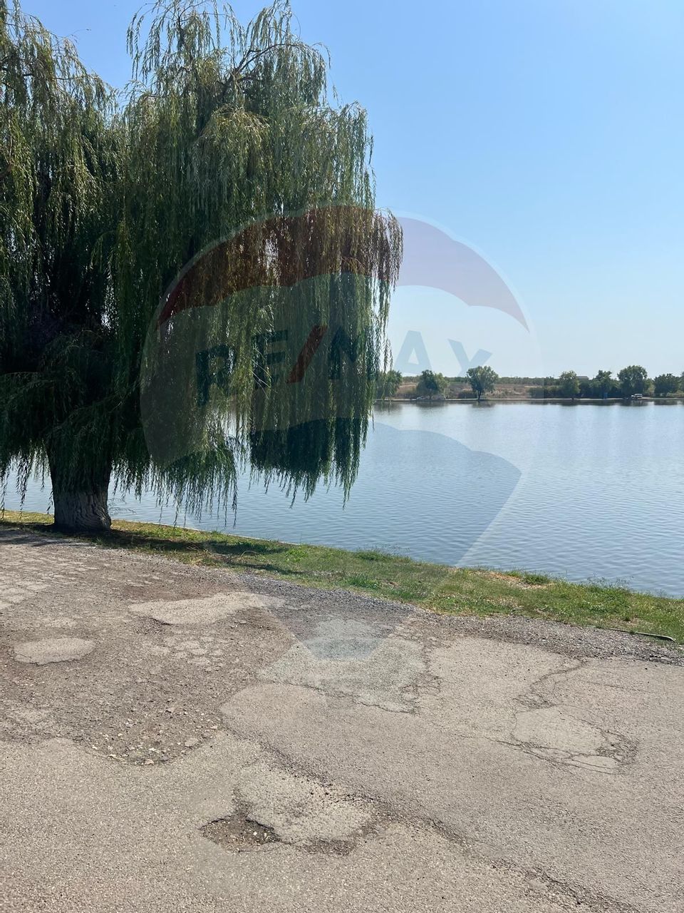 Teren de vanzare / 2,500 mp pe Malul Lacului Tancabesti /Ilfov