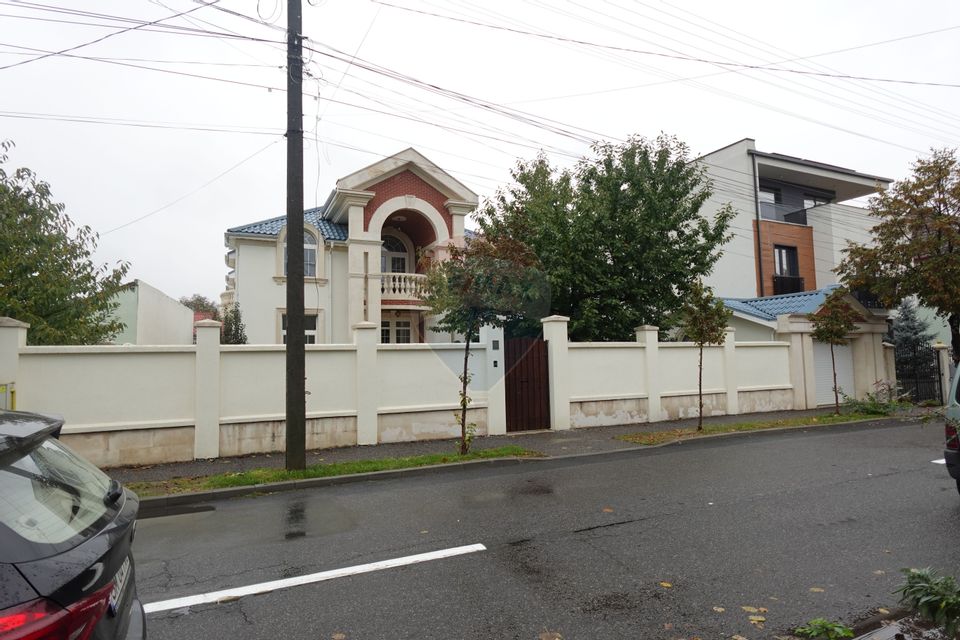 9 room House / Villa for sale, Titulescu area