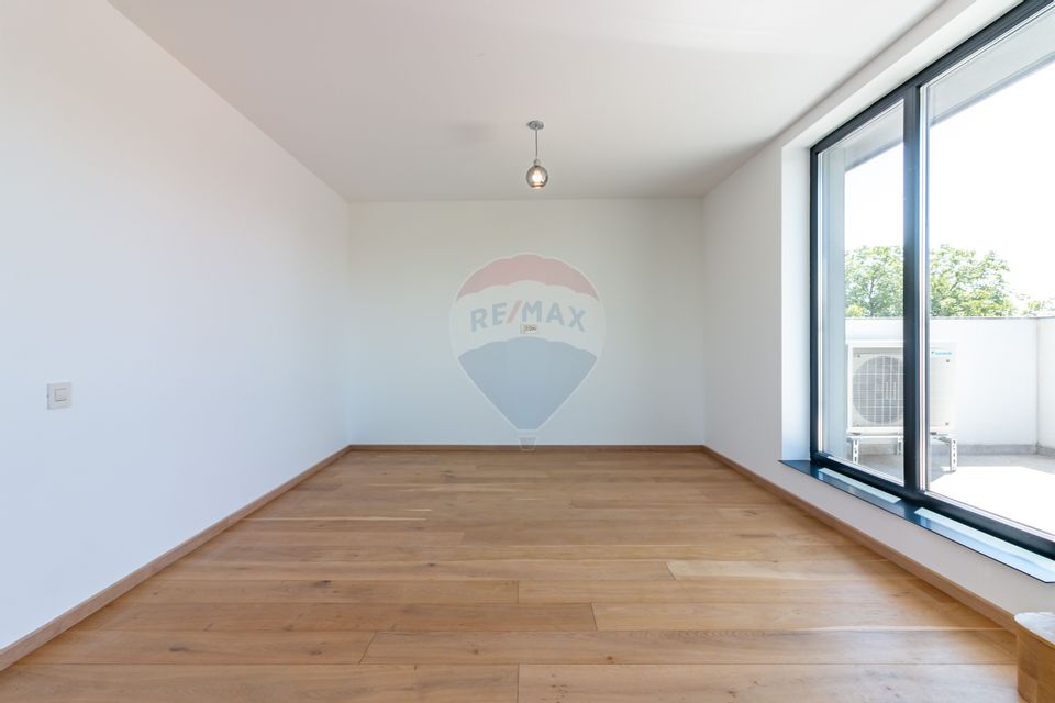 8 room House / Villa for sale, Lacul Tei area