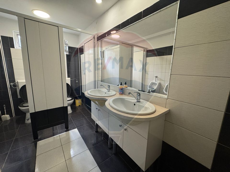 Spațiu comercial de 900mp de vânzare în zona Romanesti