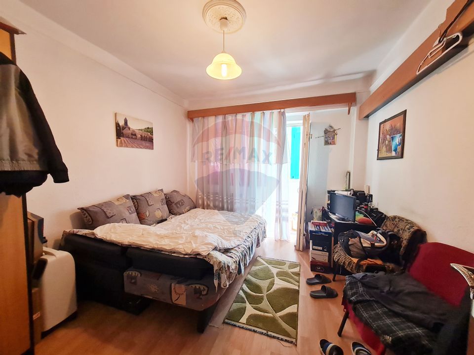 4 room Apartment for sale, Central area