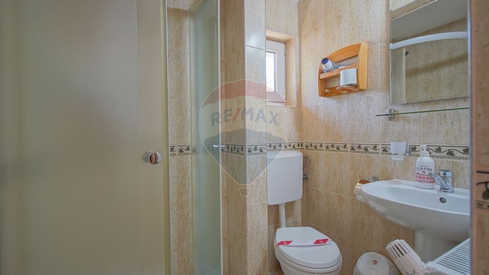 9 room House / Villa for sale, Promenada area