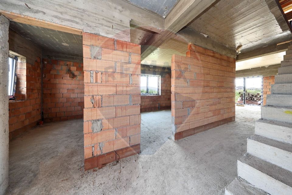 4 room House / Villa for sale