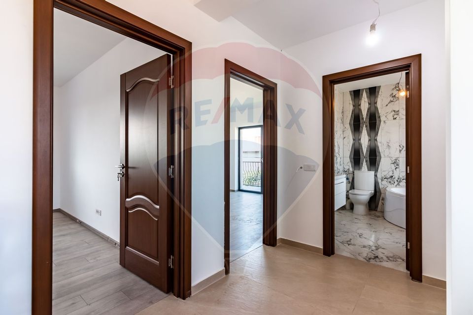 Vanzare Casa 4 camere, stil mediteranean,Domnesti