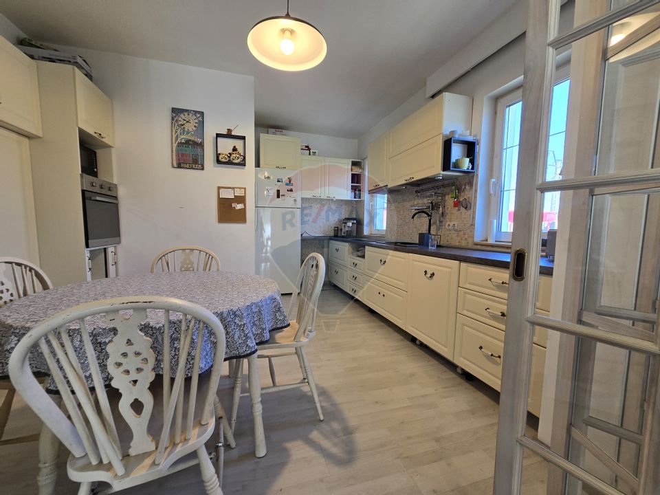 7 room House / Villa for sale