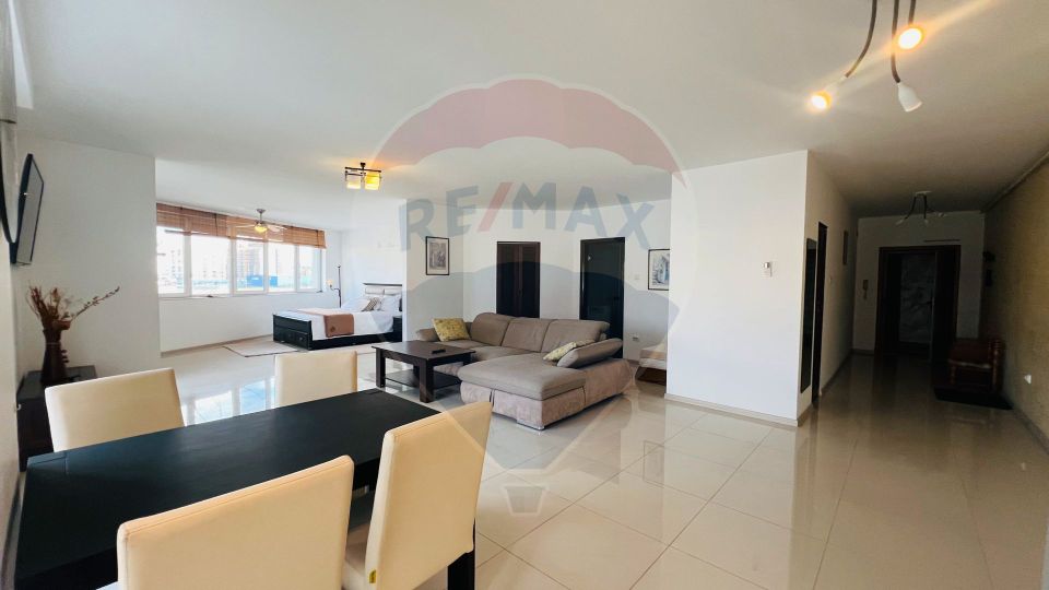 Apartament de lux de închiriat în zonǎ ultracentralǎ