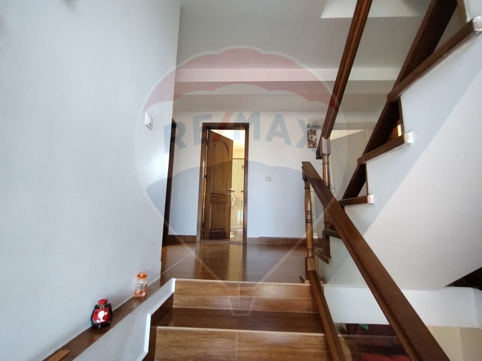 6 room House / Villa for sale, Periferie area