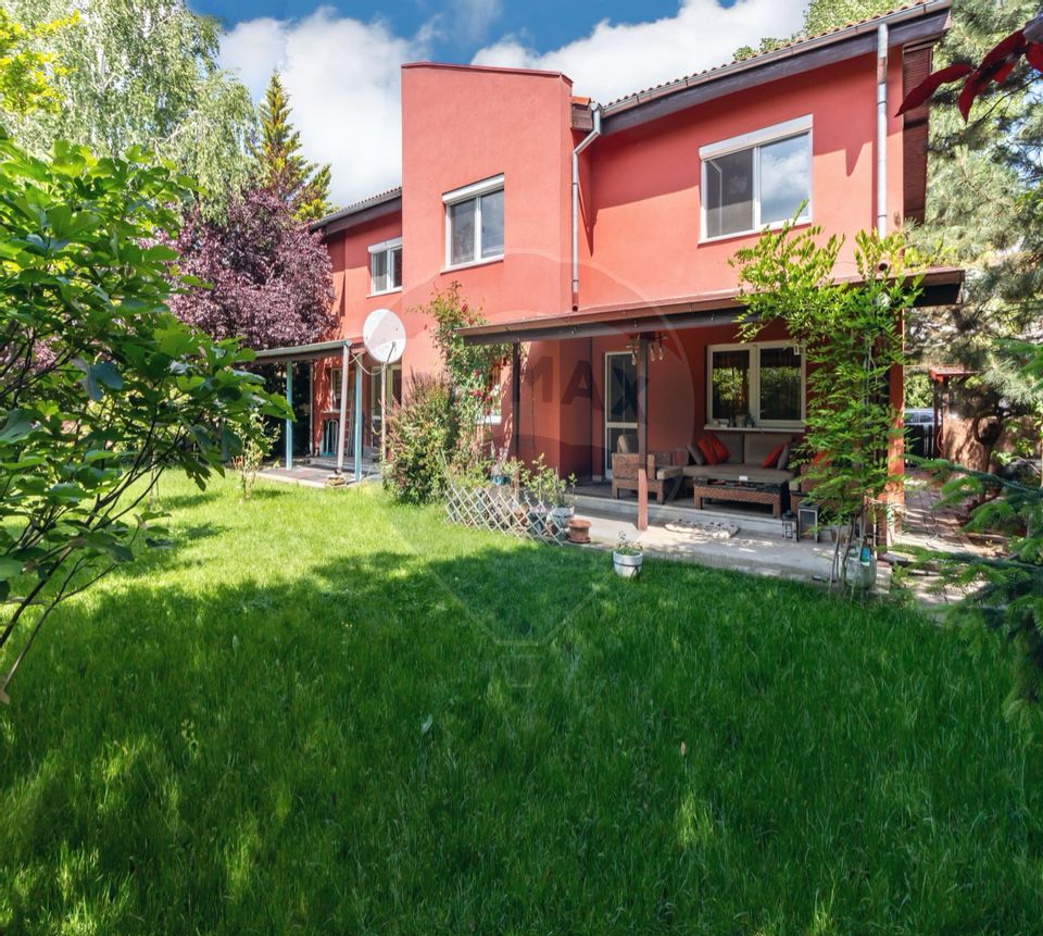 Casă / Vilă în Pipera