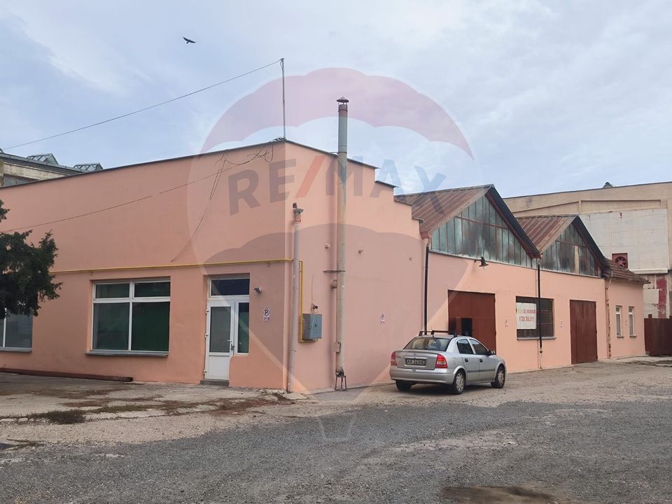 Spațiu industrial de 435mp de închiriat în zona Sannicolau Mic