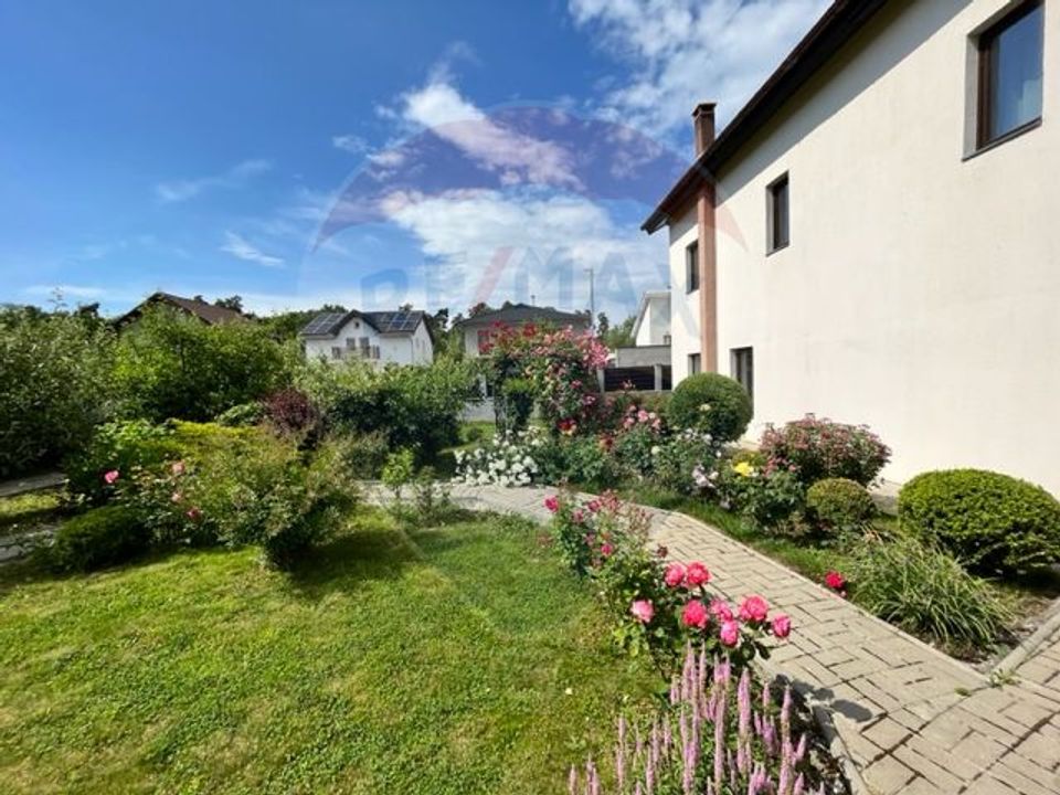 Vilă de închiriat  5 camere str. Gentianei, Sibiu